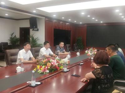 江蘇蘊德實業董事長陳慶明來我縣考察